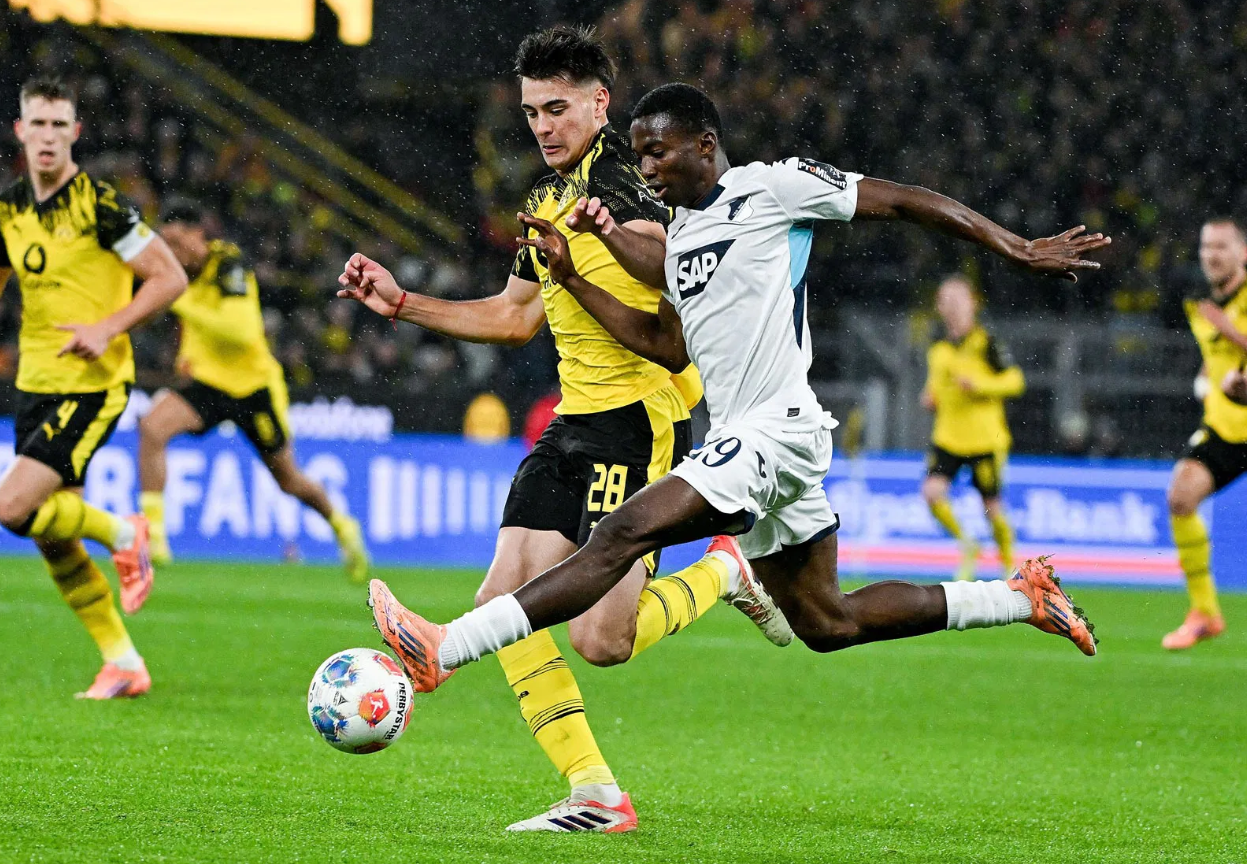 Dortmund vs TSG Hoffenheim (23:30 &#8211; 07/12)