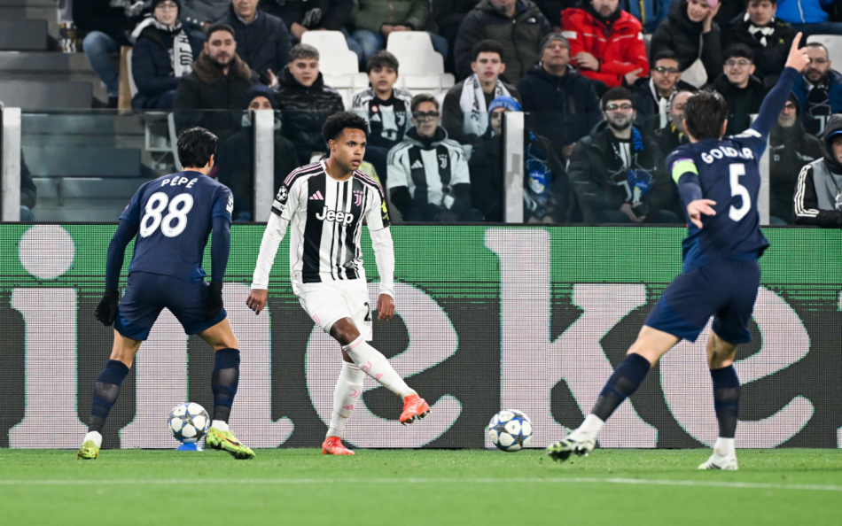 Juventus vs AEP Paphos (03:00 &#8211; 11/12)