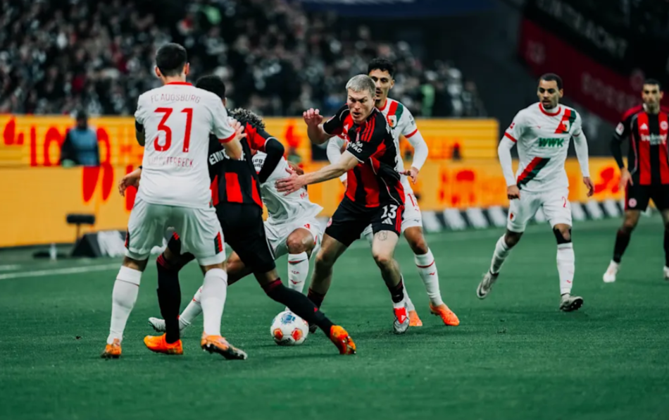 Eintracht Frankfurt vs Augsburg (21:30 – 13/12)