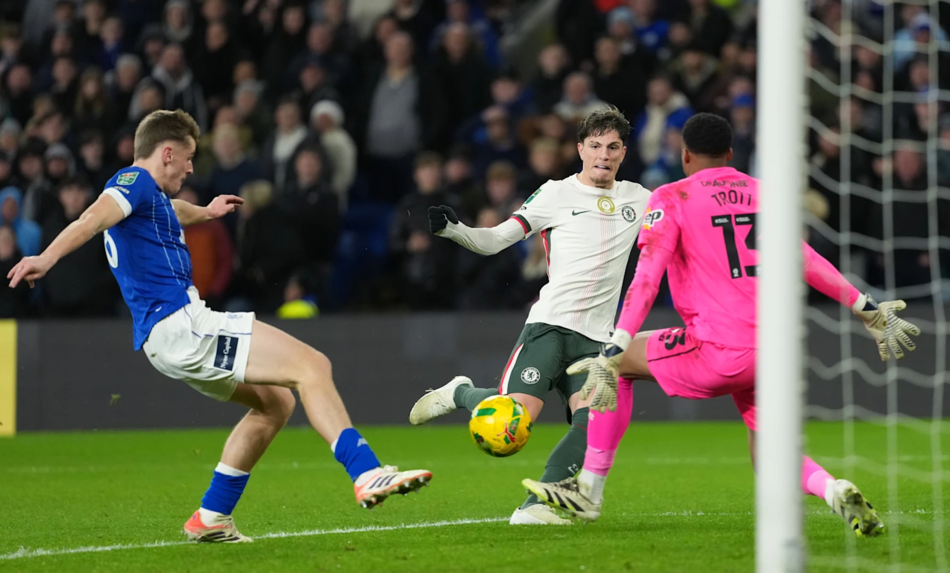 Cardiff City vs Chelsea (03:00 – 17/12)